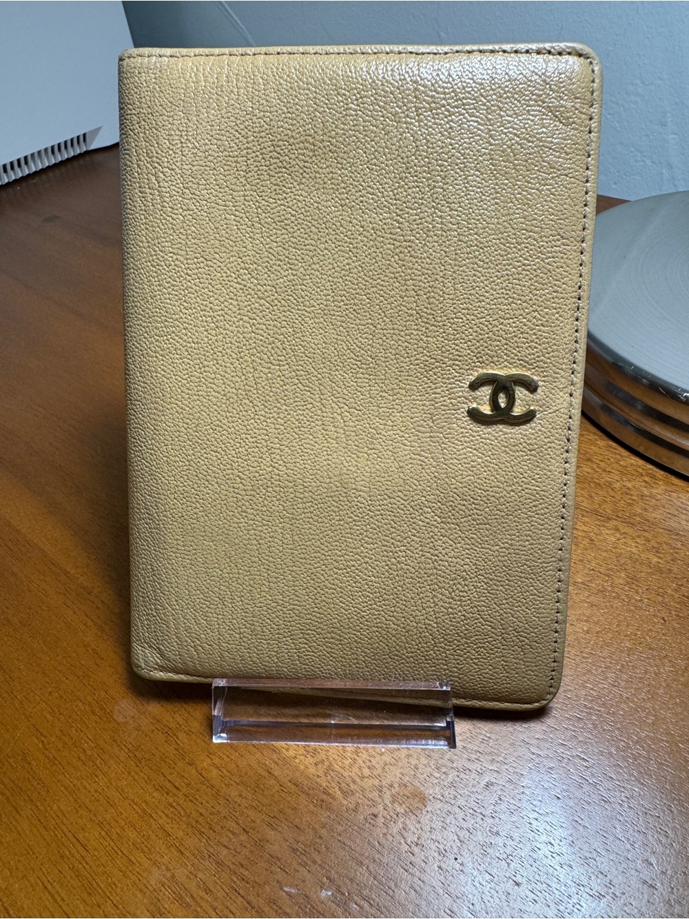 CHANEL Beige Leather CC Vintage Card holder